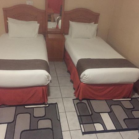 Centre Lodge Maun Luaran gambar