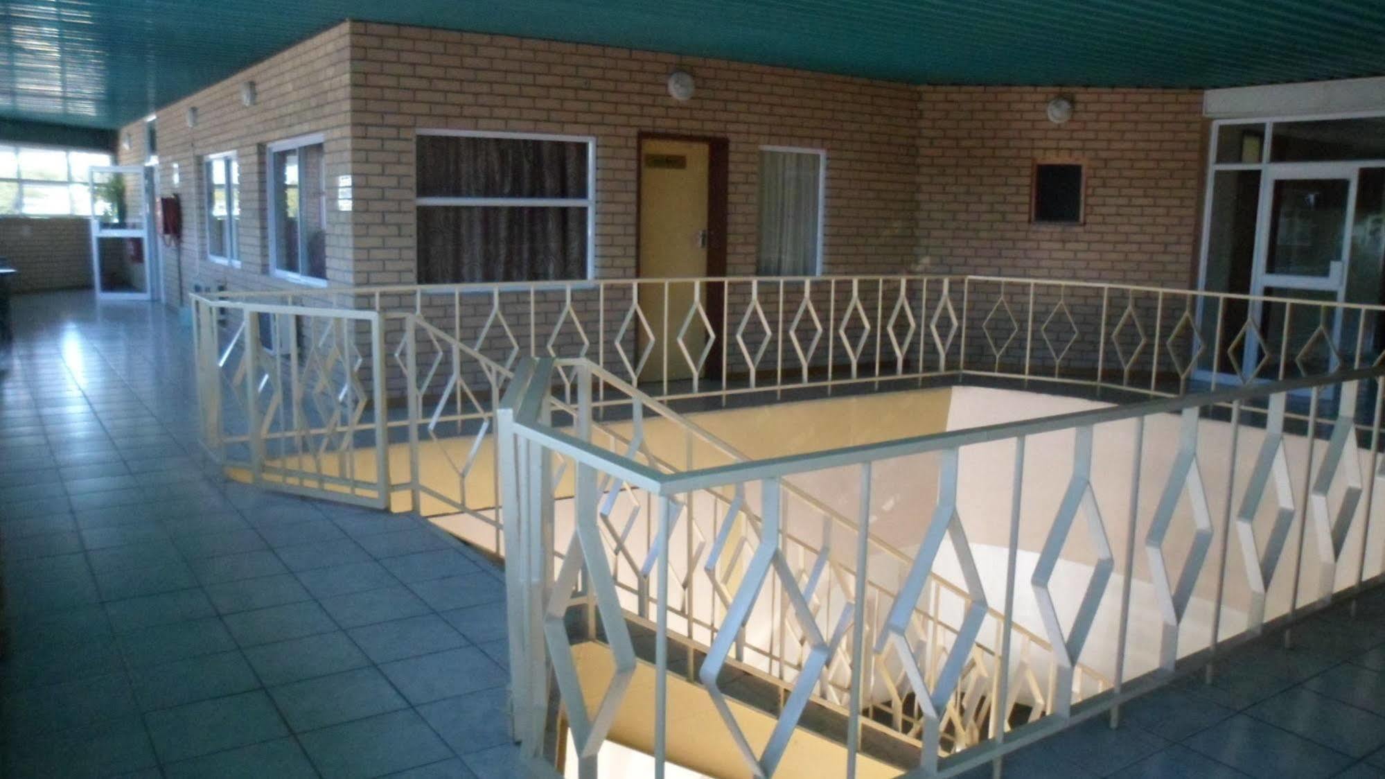Centre Lodge Maun Luaran gambar